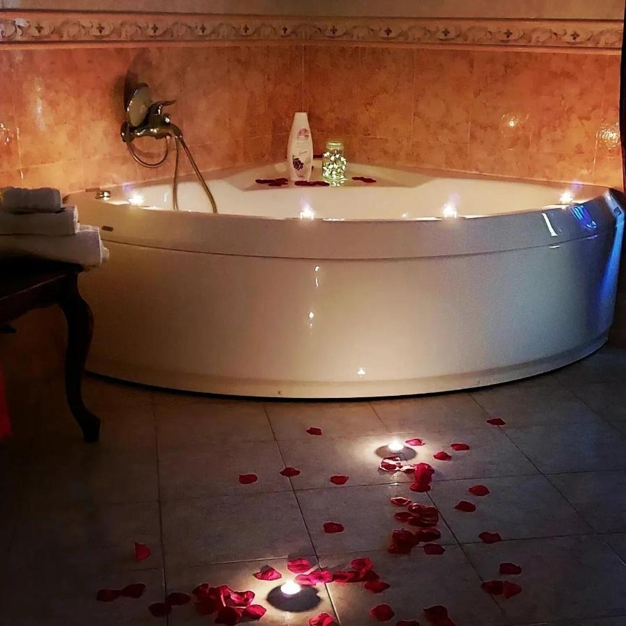 Апартаменты Roxy Bellavista Cogna Экстерьер фото